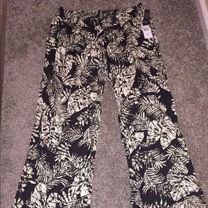 Motherhood maternity flowy palm pant large NWT