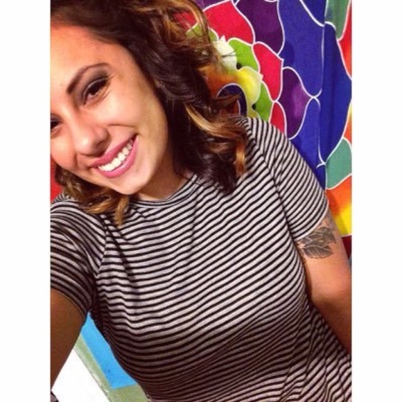 Meet your Posher, Ceecee - Picture 1 of 1