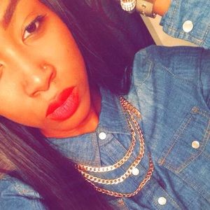 Meet your Posher, Chalise