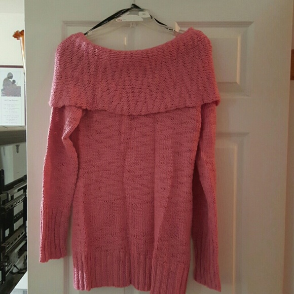 Salmon colored sweater by bebe