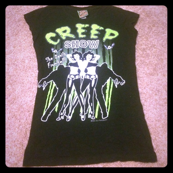 M too fast creep pin up horror tshirt
