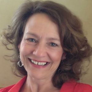 Meet your Posher, Mia saffran