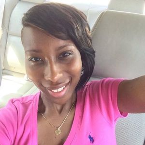 Meet your Posher, Monique