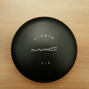MAC studio fix NC42
