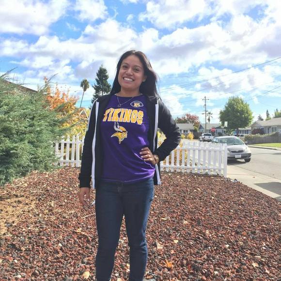 Meet your Posher, Saira