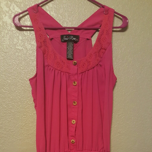 Pink romper - Picture 2 of 4