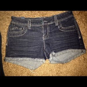 BRAND NEW; STS BLUE cut off shorts