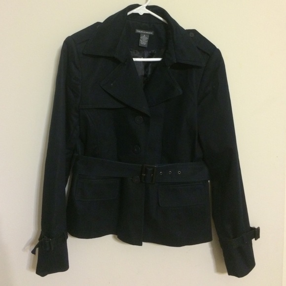 Chelsea & Theodore navy blue fitted jacket