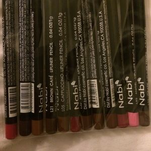 12 Lip Liners