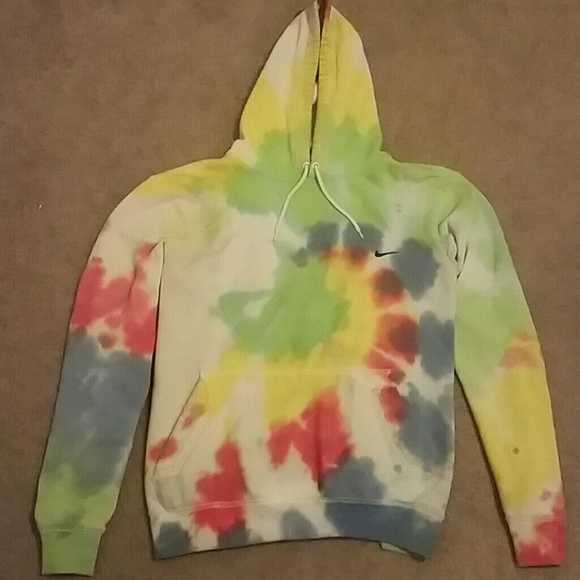 Nike Sweater