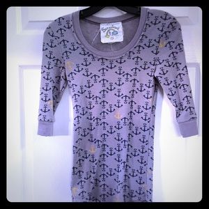 ⚓️ Scrapbook grey 3/4 sleeve anchor top