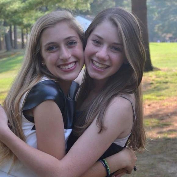 Meet your Posher, Olivia - Picture 1 of 1