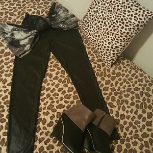 Black faux leather leggings