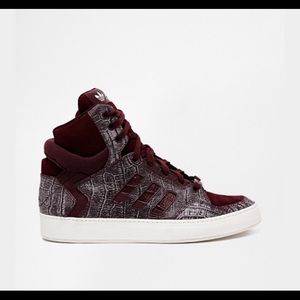 Adidas Bank Shot 2.0 women's size 6