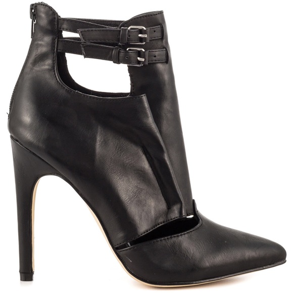 Heeled ankle boot