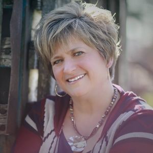 Meet your Posher, Gwen