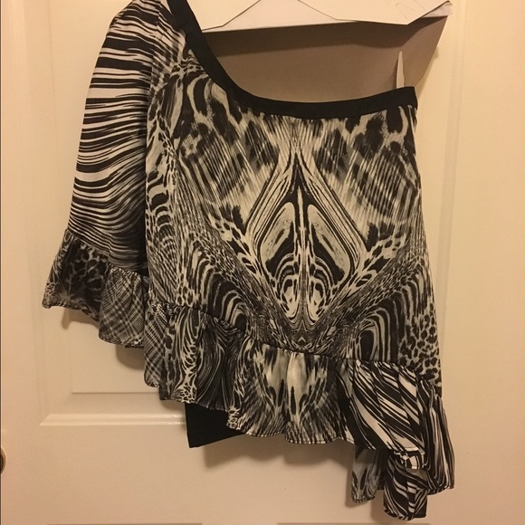 Bebe XS black and white top - Picture 2 of 3
