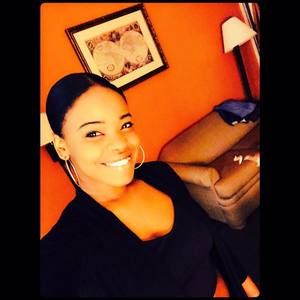 Meet your Posher, Chanel