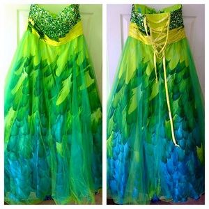 Prom dress/ Ball gown