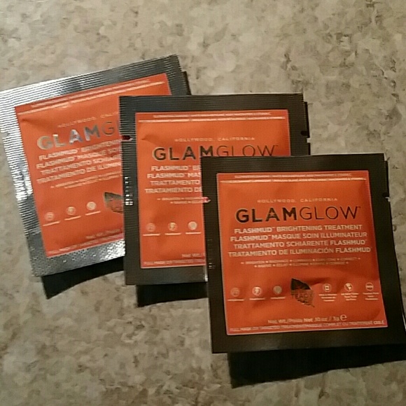 Other - 4 samples of Glamglow Brightening