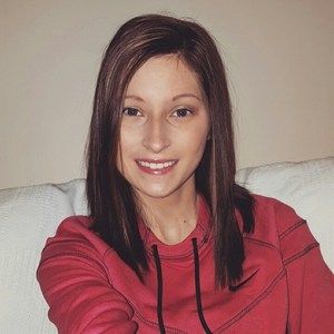 Meet your Posher, Holly