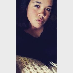 Meet your Posher, Ajhalynn