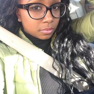 Meet your Posher, Teana