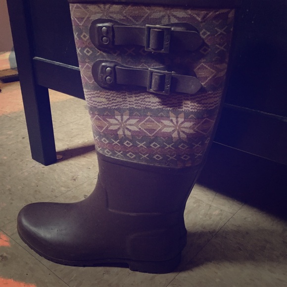 Ugg rainboots