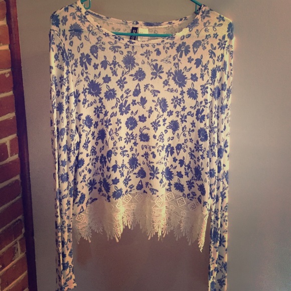 Long sleeved printed shirt!