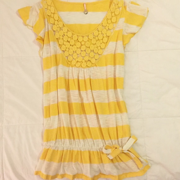 Yellow & White Striped Crochet Blouse Top L