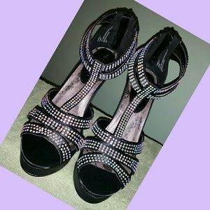 NWT Black and Rhinestone Peep Toe Platform Heels