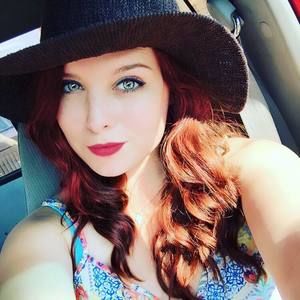 Meet your Posher, Cate