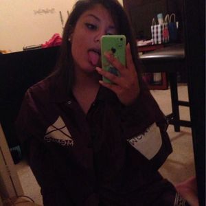 Meet your Posher, Joyce