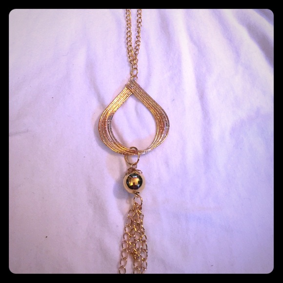 Jewelry - Teardrop necklace