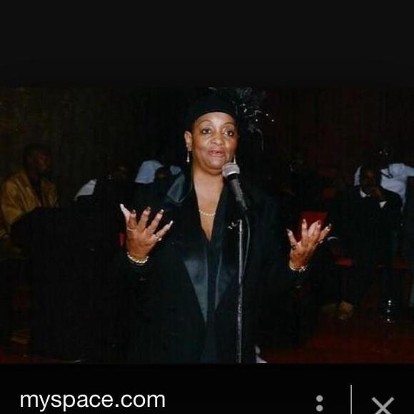 Meet your Posher, Devlon - Picture 1 of 1