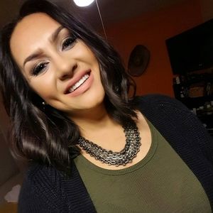 Meet your Posher, Krystal