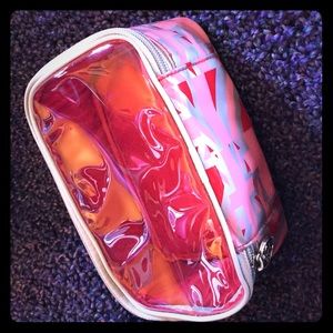 xxGIFTEDxx makeup/travel case