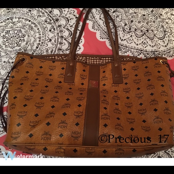 Mcm Large Tote - Picture 4 of 8