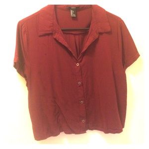 Short sleeve button down top