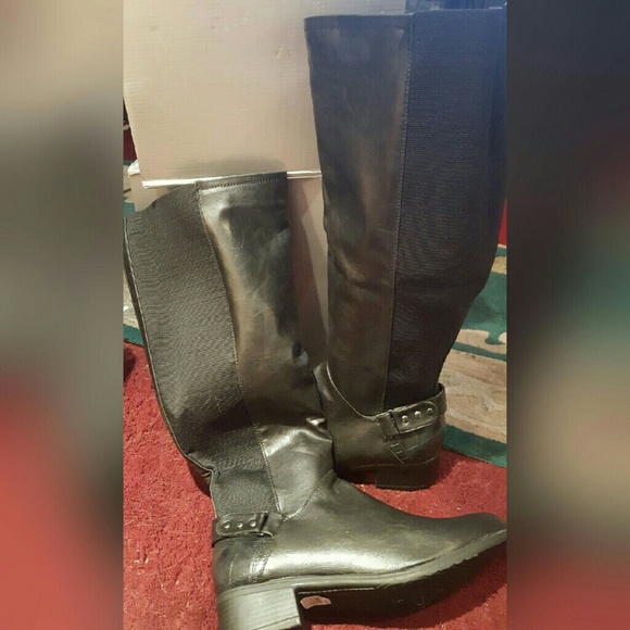 Black Vegan Leather Side Strrtch Insert 1-1/2" Heel 20-1/2" L NIB - Picture 3 of 7