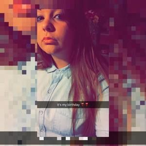 Meet your Posher, Selena