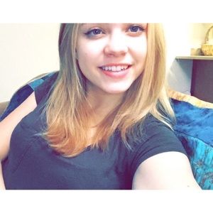 Meet your Posher, Hayli