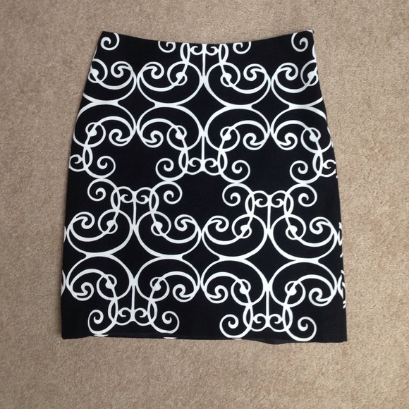 Size 2 Ann Taylor skirt