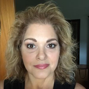 Meet your Posher, Janelle