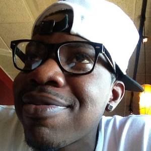 Meet your Posher, Corey