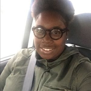 Meet your Posher, Charlotte