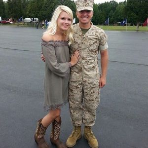 Meet your Posher, Courtney