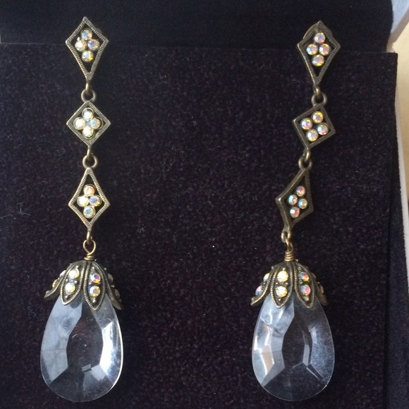 Glam dangly earrings with crystals.
