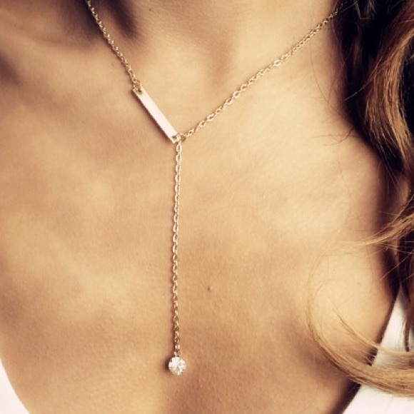 Urban Outfitters Jewelry - ⭐️Host Pick: Best in Gifts⭐️Gold Bar Drop Necklace