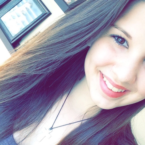 Meet your Posher, Michaela - Picture 1 of 1